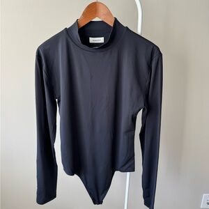 Aritzia Babaton Contour Mockneck Longsleeve Bodysuit